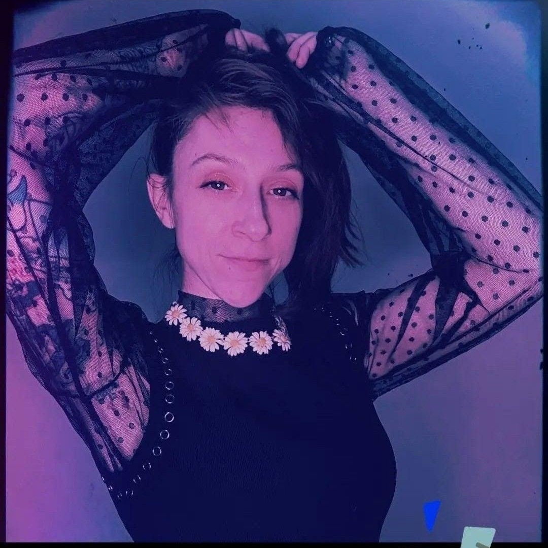 Throne profile picture for @chelsea