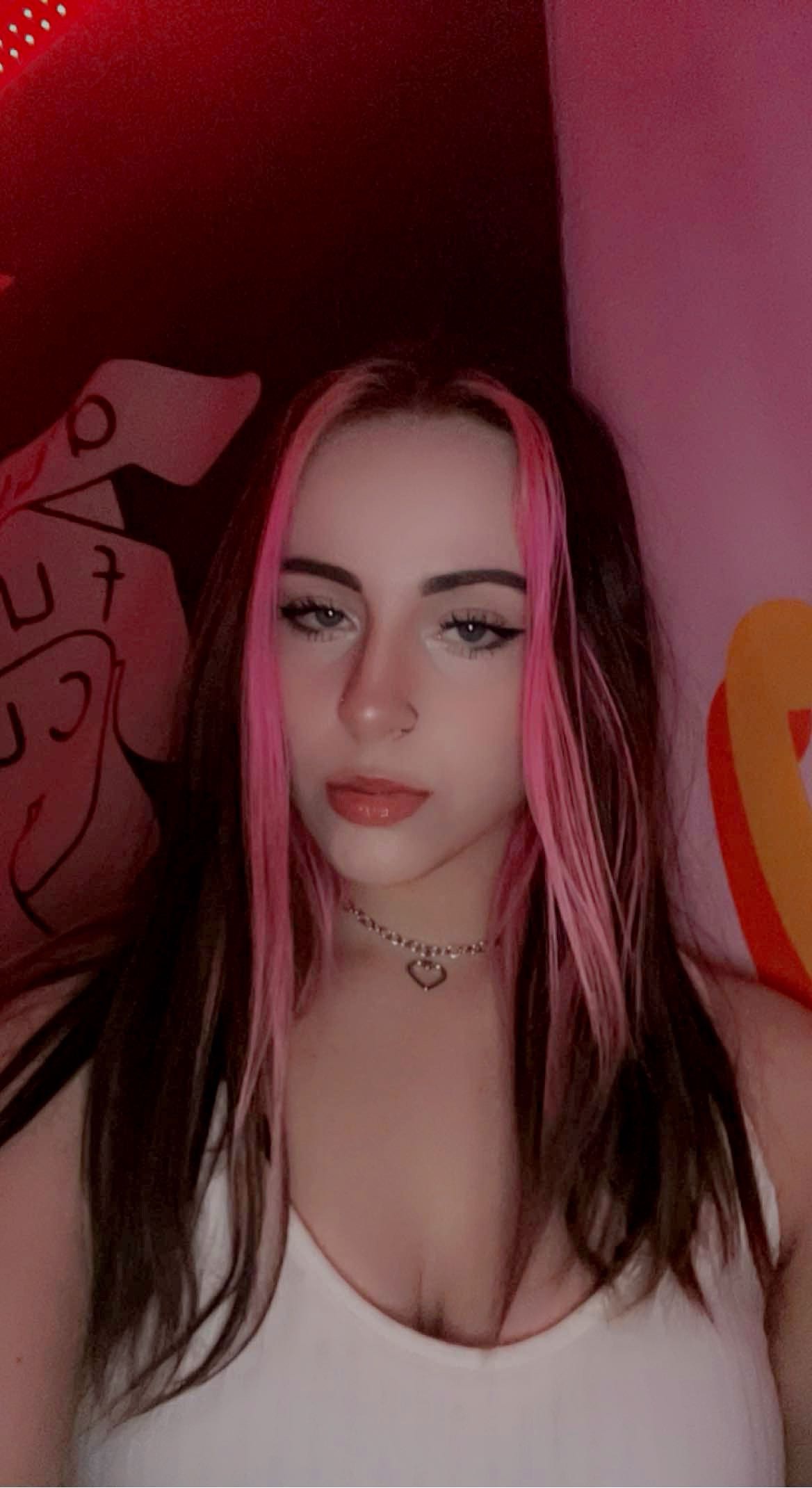 Throne profile picture for @shayyy