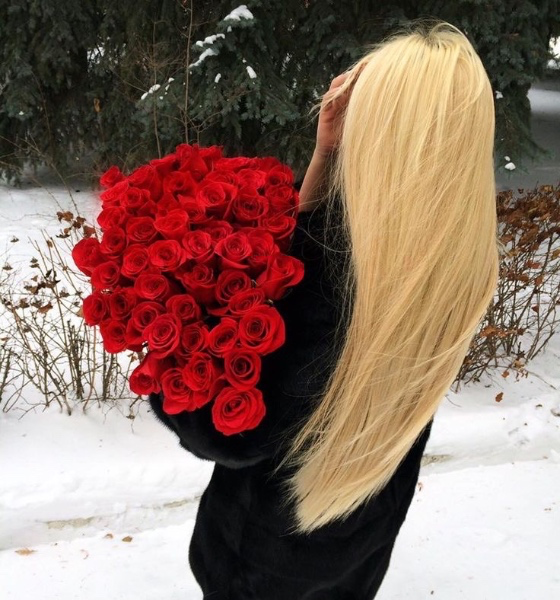 Throne Goddess Vanessa Cartier Milking Time