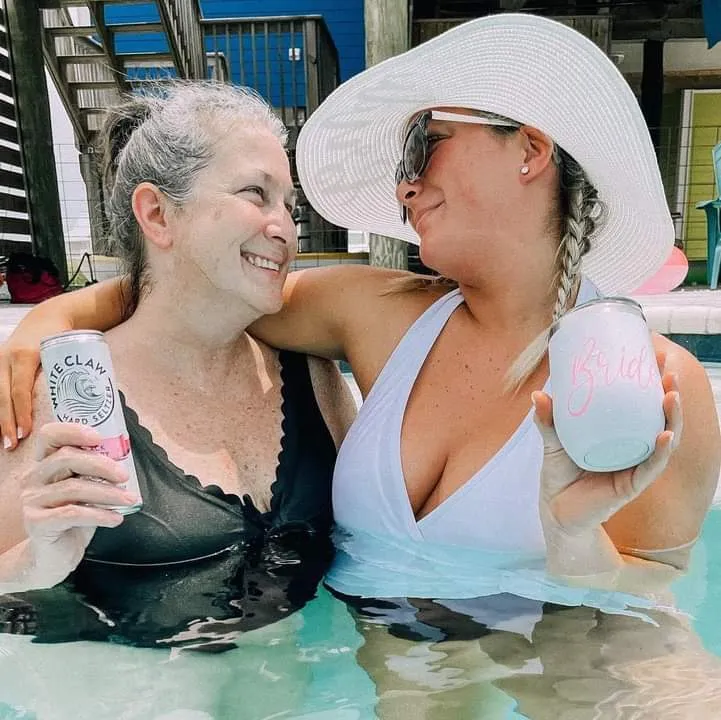 john DEEANN OWNS ME.....