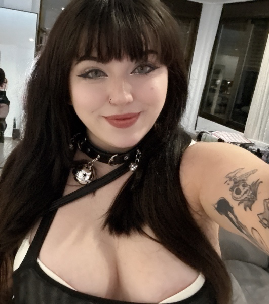 Throne | 𝑲𝒖𝒓𝒐𝒊𝒕𝒔𝒖𝒏𝒆 | Wishlist