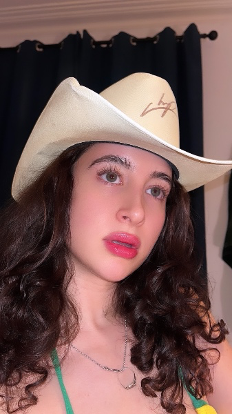 Throne Lucia Malone My Wishlist