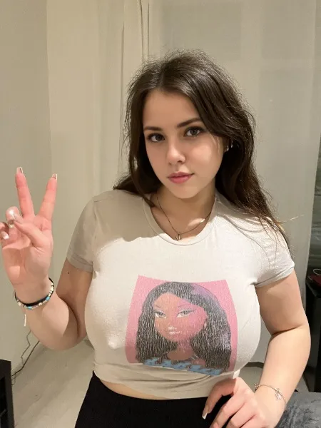 Throne Mia Garcia My Wishlist