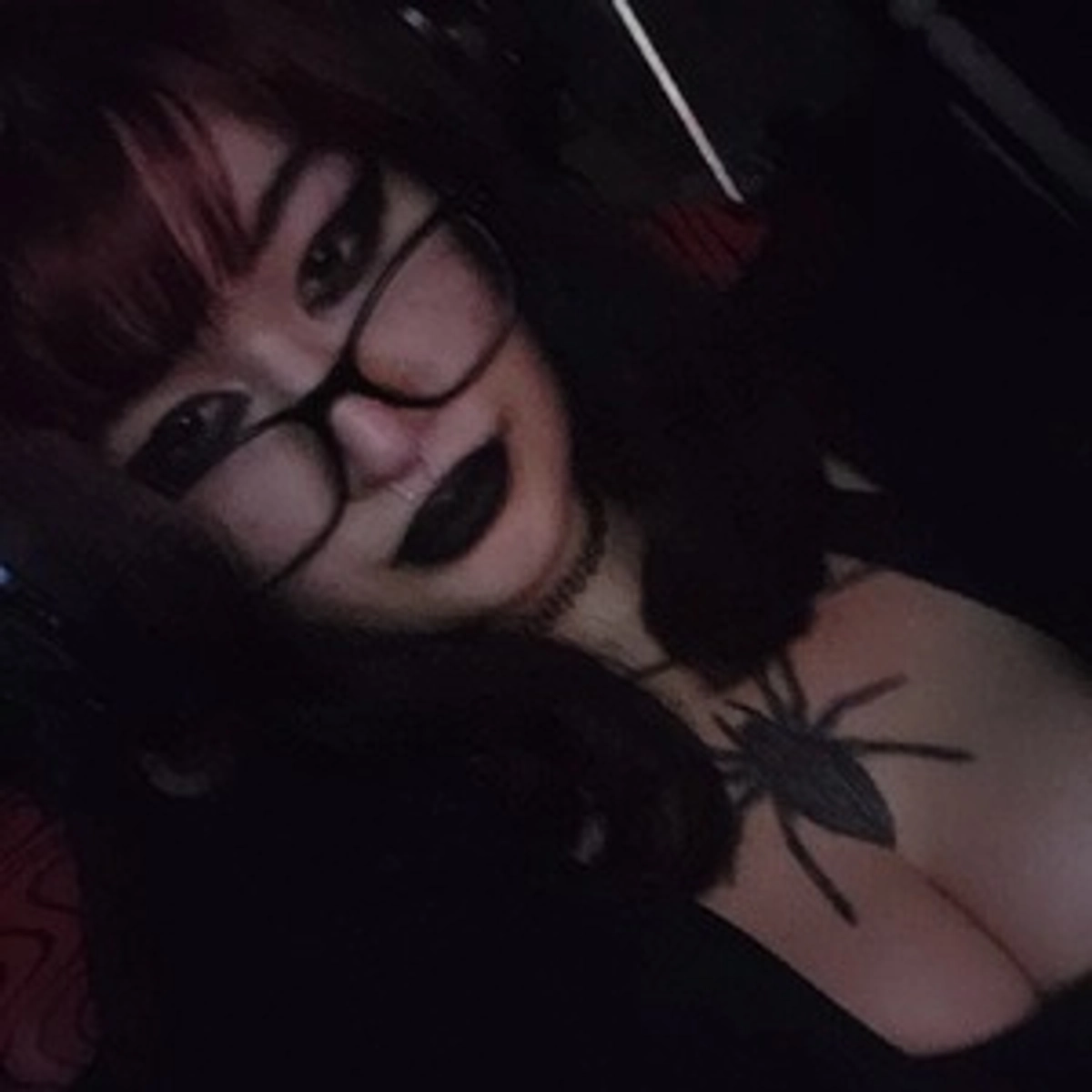 Throne | Jenna / PigxMilk | My Wishlist