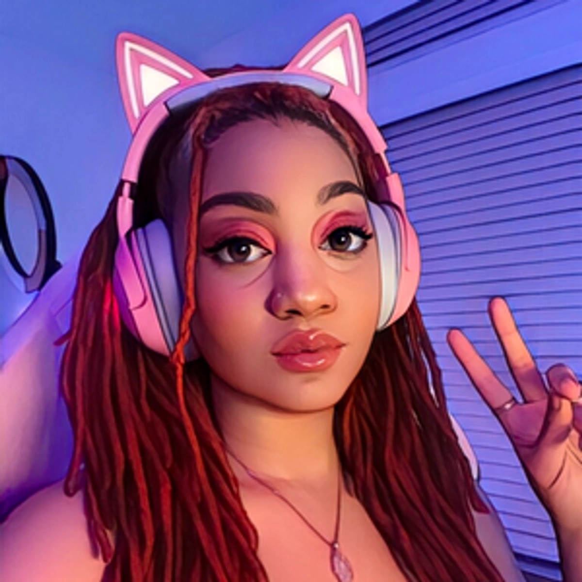 Throne | Humble_Bunnie | Surprise Gifts