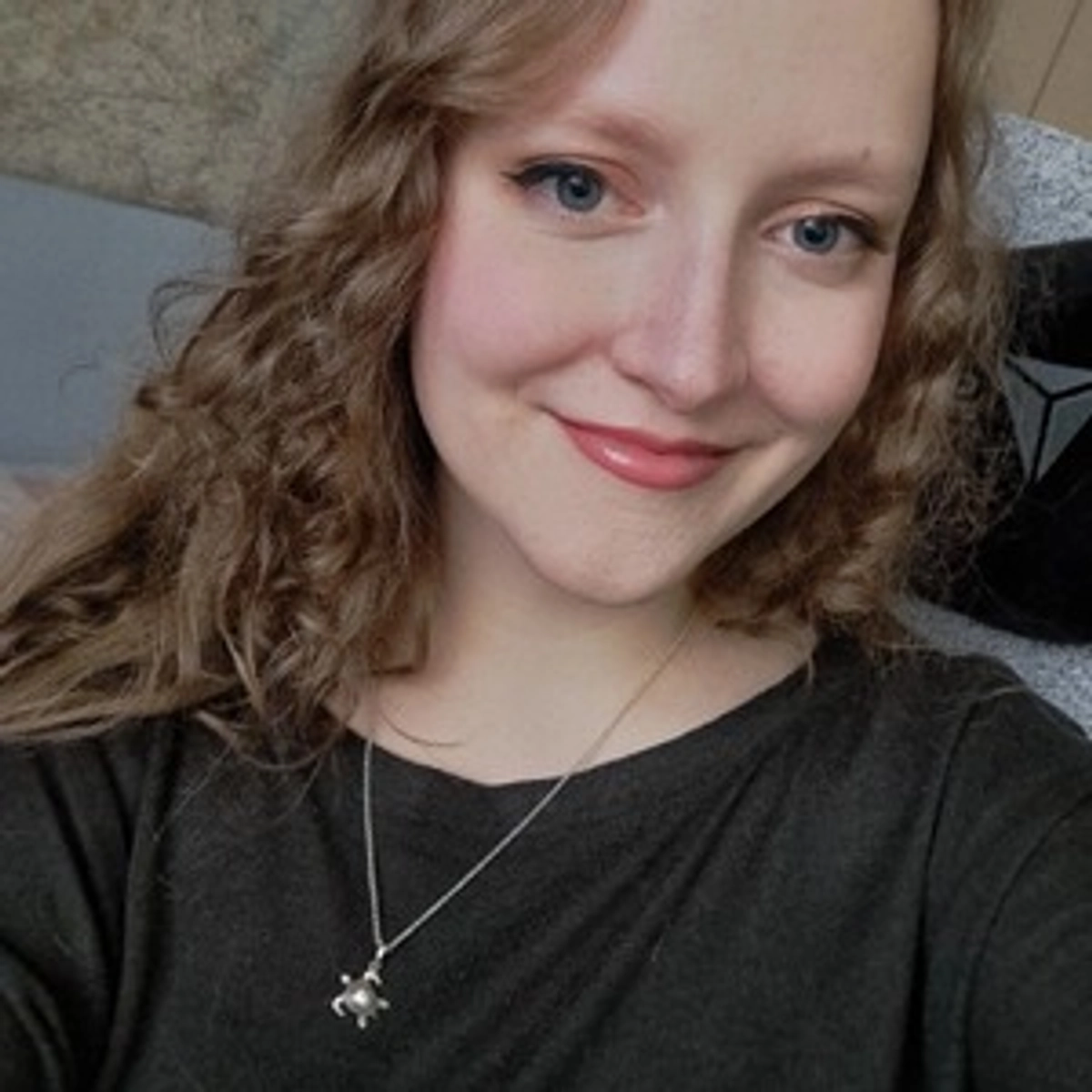 throne-thecoldangel-my-wishlist