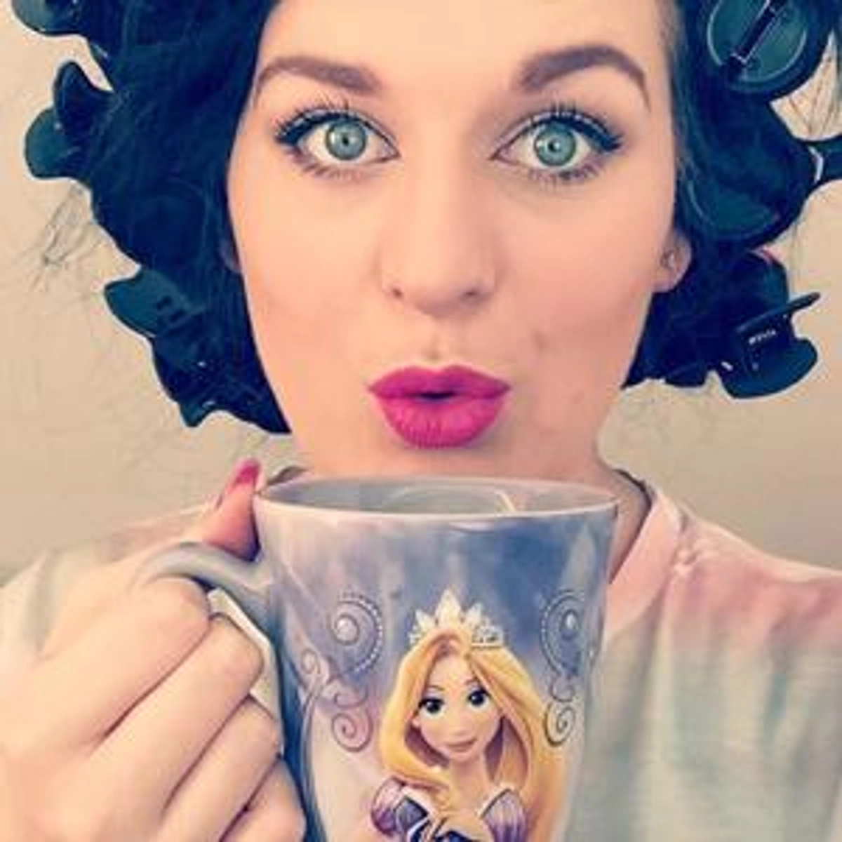 Throne | Jazzbomb01 | Surprise Gifts