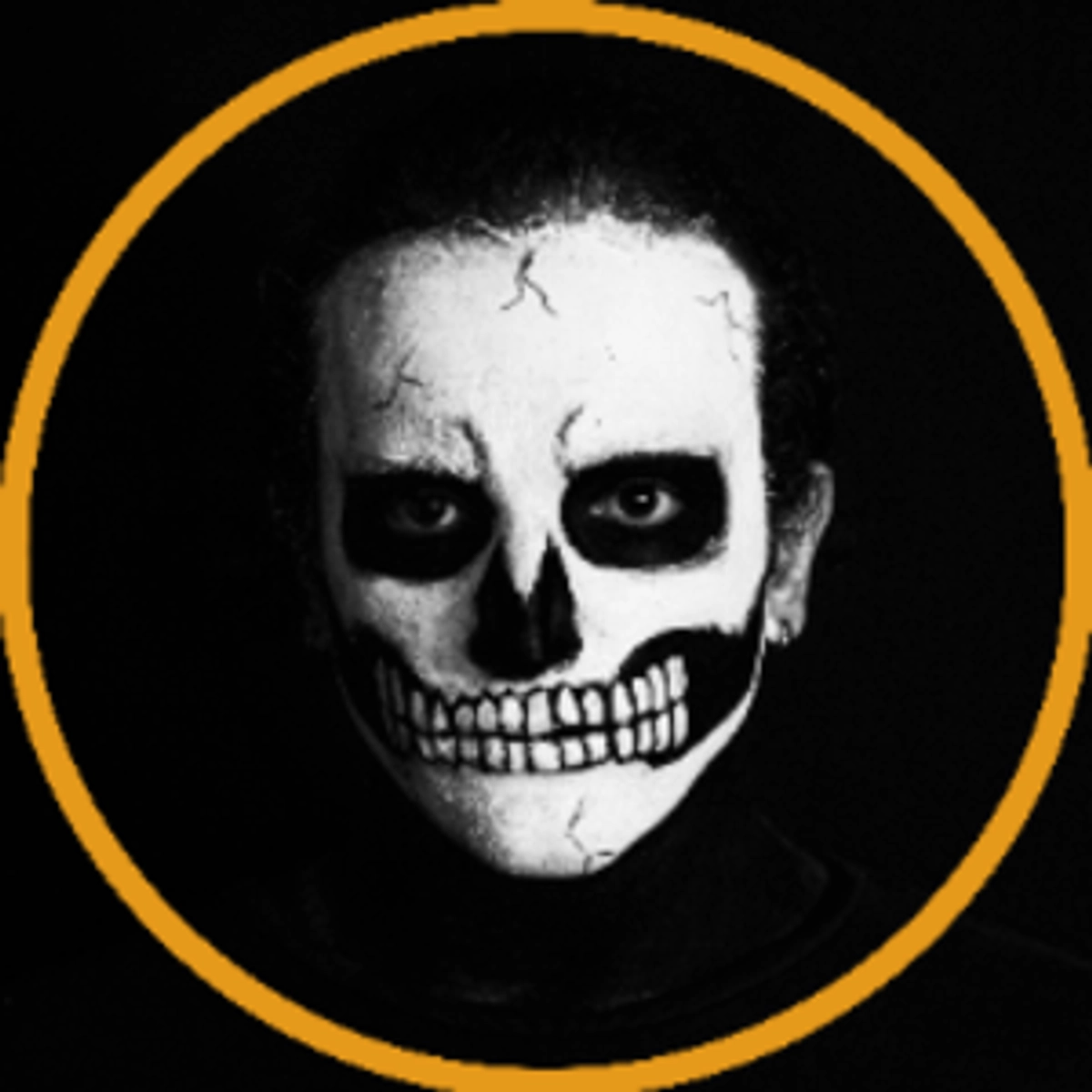 Throne profile picture for @veiled