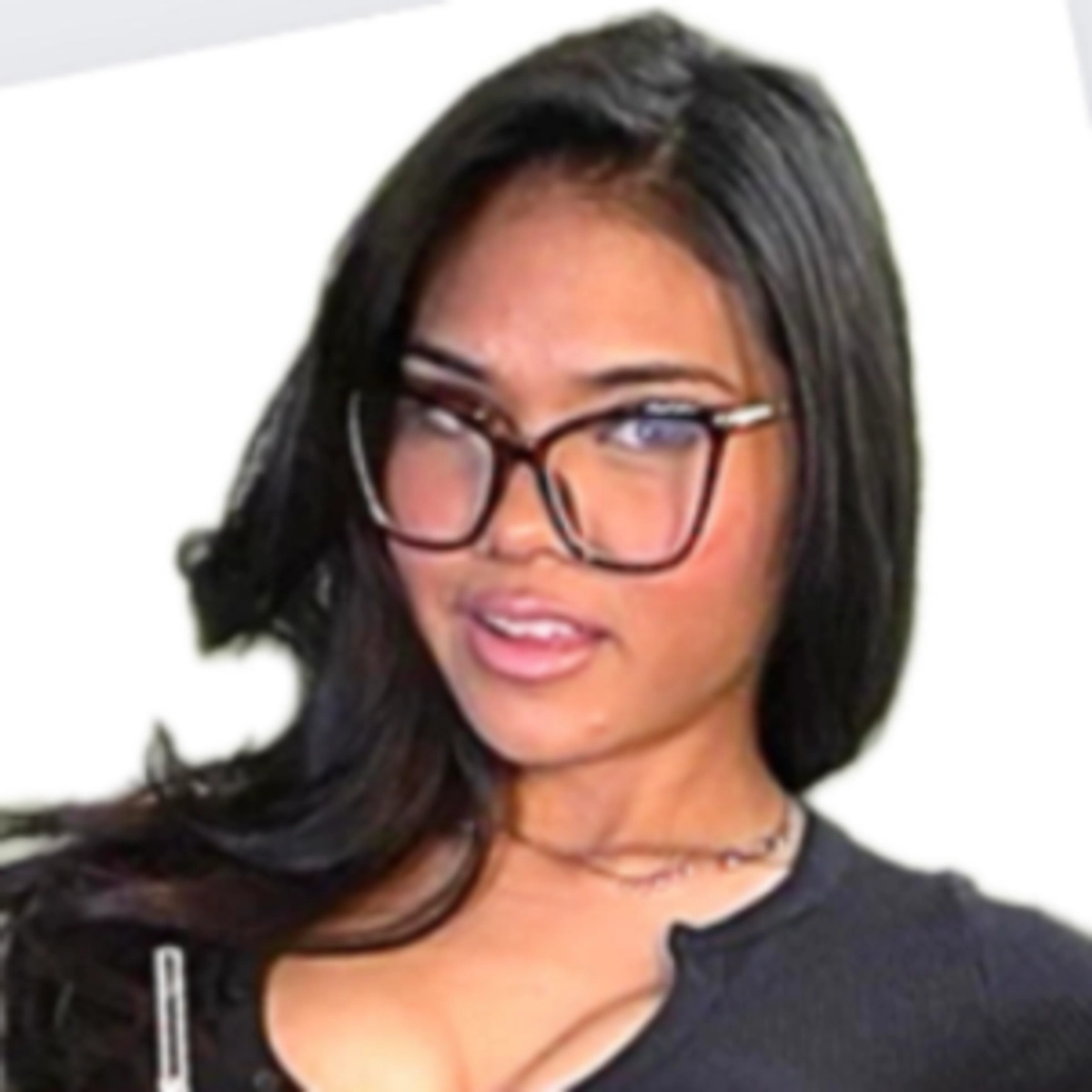 Throne | Janifest | My Wishlist