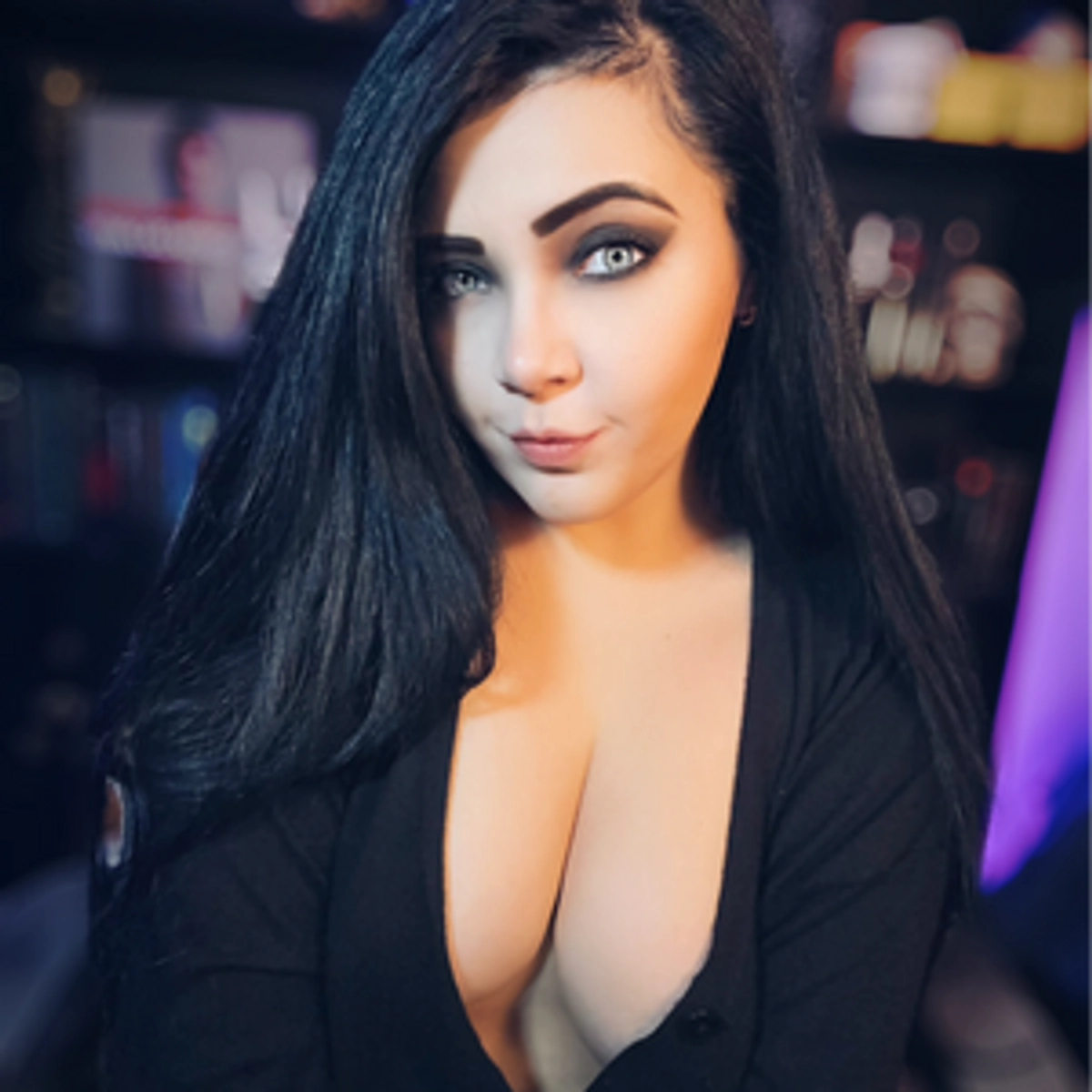 Throne | PrincessGothicBean | My Wishlist