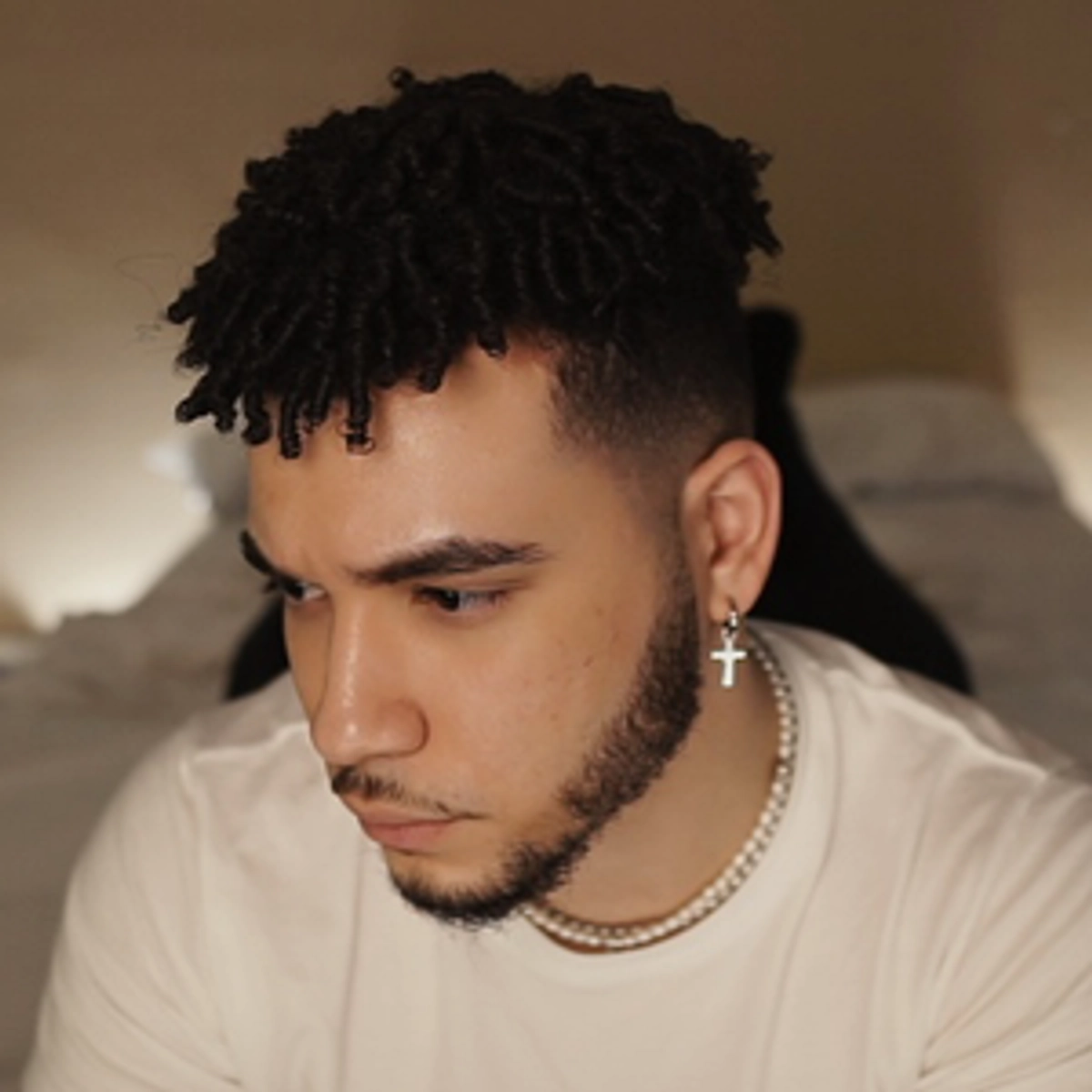 Throne profile picture for @pooch
