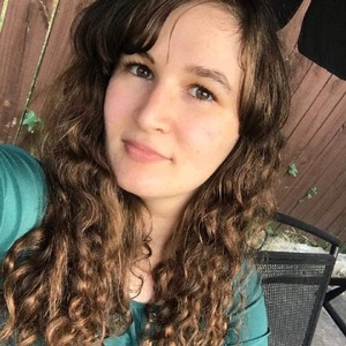 throne-binawinatv-my-wishlist