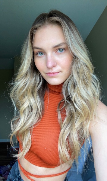 Throne | CosmiicKitten | Gifters