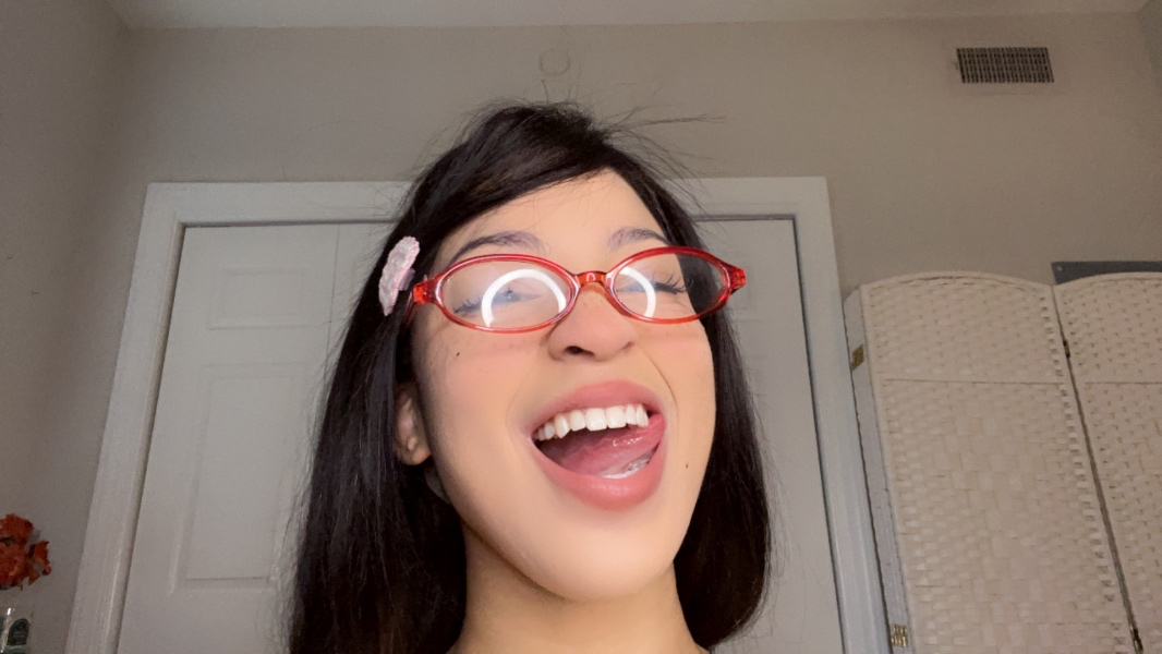 Throne Lazzybeans Gifters