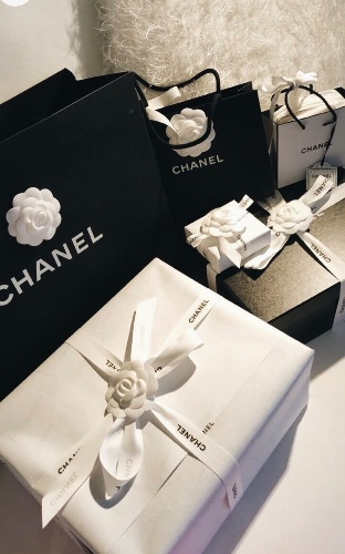 Luxury gifts 🎀💦🩷🫧💅✨