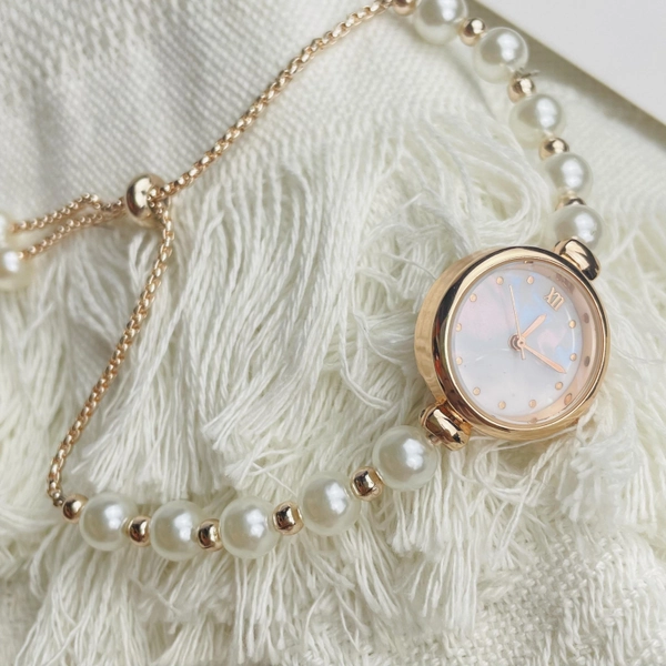 Handmade Gold Peal Watch Luxurious Watch For Women,Gold women wrist watch,Vintage gold watch,Women's Jewelry Dainty Gold Peal Watches