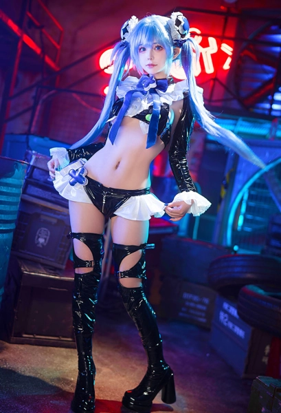 Goddess of Victory: Nikke Hansel Cosplay Costume Top Shorts with Head Accessory and Leg Covers