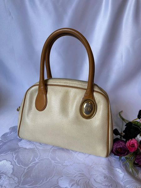 Vintage Di or handbag
