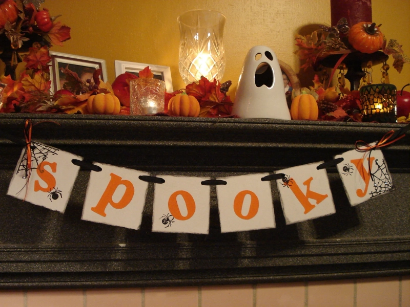 Halloween Decorations - SPOOKY Banner - Halloween Garland - Halloween Banners - Spooky Halloween Party Sign /Halloween/Photo Prop-