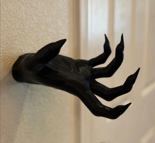 Witch hands 