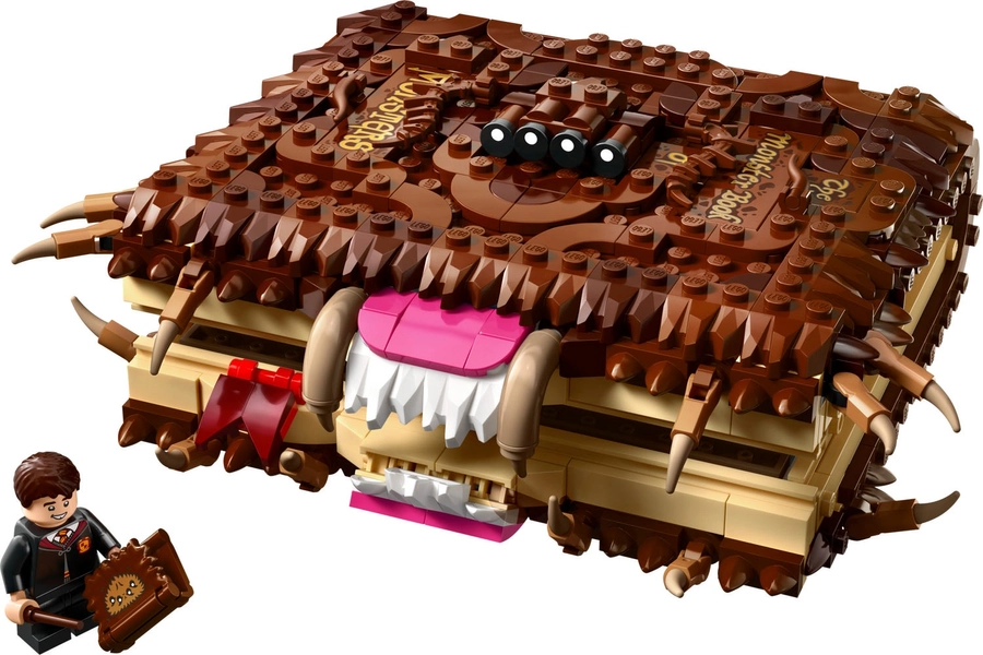 Chomping Monster Book of Monsters 76449 | LEGO