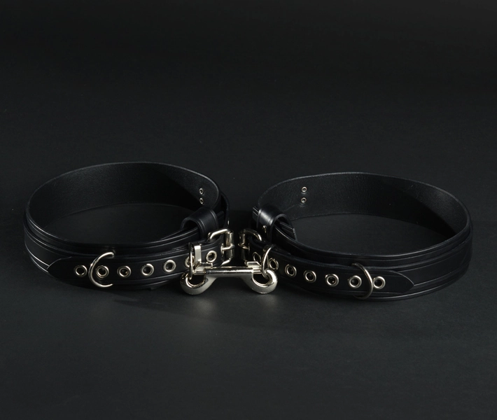 Classic Bondage Thigh Restraints