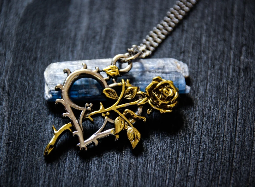 Bloom of the Eternals Gothic Rose Heart Love Talisman - Etsy UK