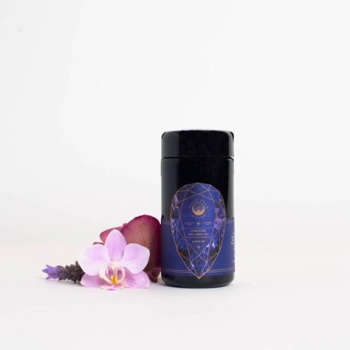 Sapphire - Apple-Plum-Spice White Tea for Self-Expression | Violet Glass Traveler Jar (10-15 Cups)