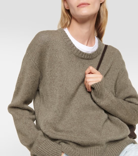 Cashmere sweater
