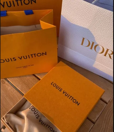 Relax day with you to shopping 🛍️