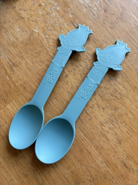 Pair Of YOGURTLAND Limited Edition Spoons Trolls Dreamworks