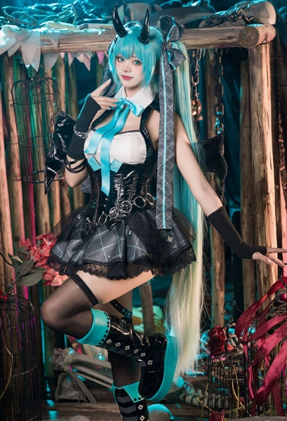 Vocal Cosplay Costume Dress and Sleeves with Wings and Thigh Socks