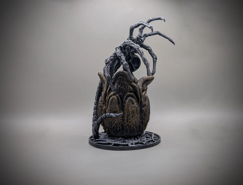 Facehugger Figure | Alien Statue | 3D Printed Facehugger collectible from the movie Alien