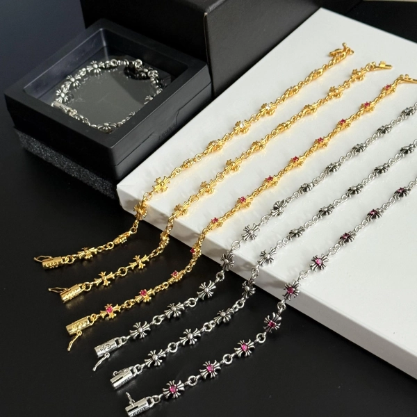 vintage gothic silver cross bracelet. 