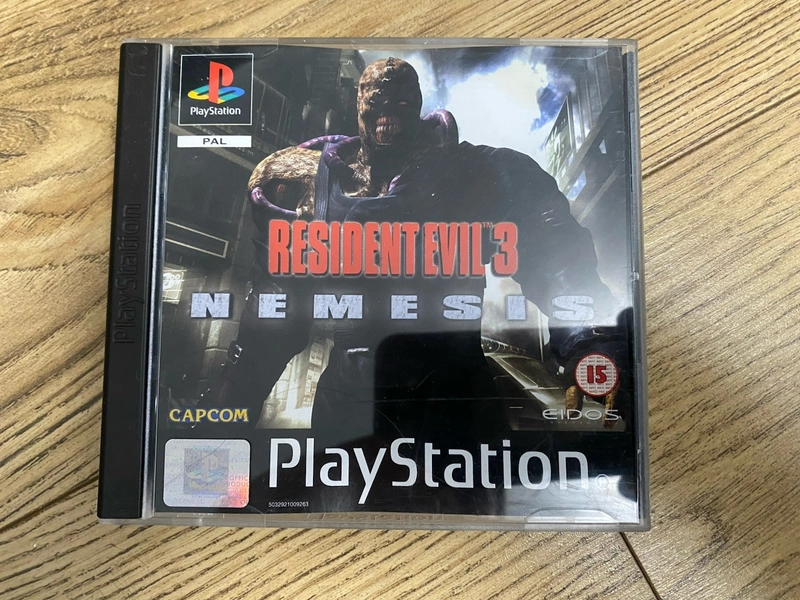 Resident Evil 3: Nemesis (PlayStation 1, 2000) Complete Excellent PS1 Game PAL
