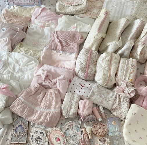 large shopping spree 𓈒۫　ׅ ✧