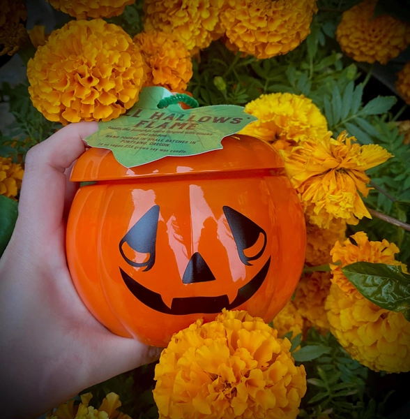 All Hallows Flame – Pumpkin Spice & Ember Soy Candle Gothic Halloween gift!