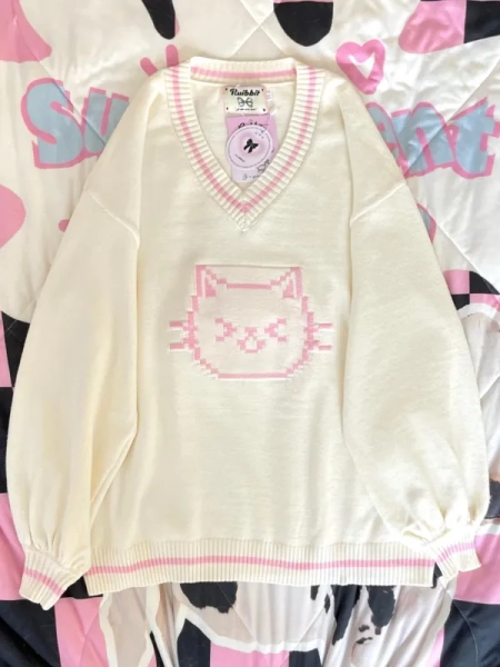 [$37.00]Apricot V-neck Kitty Pattern Sweater