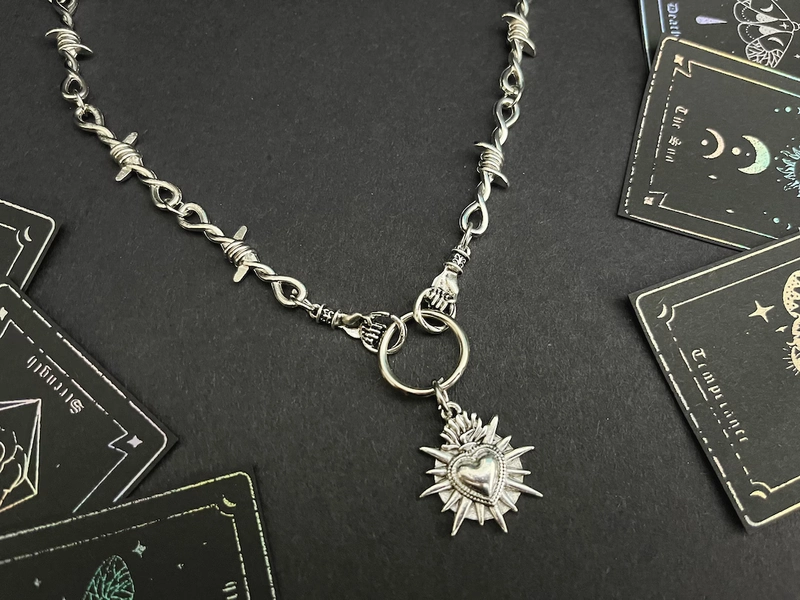 HAND & SACRED HEART Barbed Wire Necklace, Alternative Choker Grunge Jewelry, Alt Gothic Punk Hardware Necklace - Etsy UK