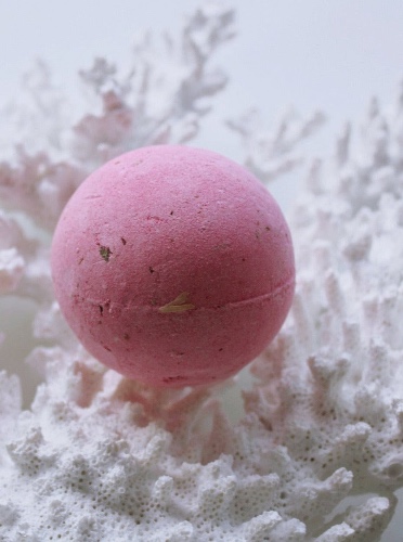 PEACH BATH BOMB