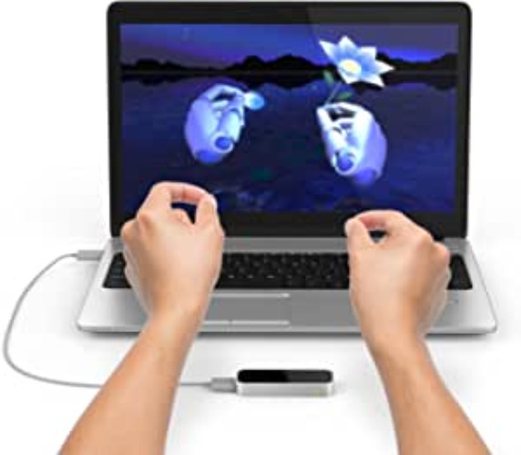 Leap USB Motion Controller for Mac or PC (Retail Packaging and Updated Software)