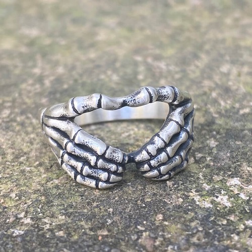 Gothic Skull Hand Heart Shaped Sterling Silver Ring - 925 Silver / 6
