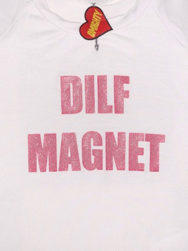 SWEET LORD O'MIGHTY! DILF MAGNET BABY TEE IN WHITE
