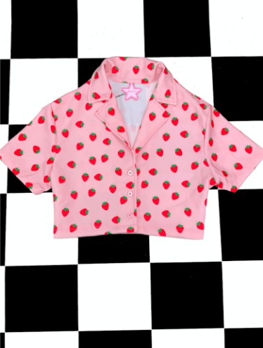 SWEET LORD O'MIGHTY! STRAWBERRY CROPPED SHIRT IN PINK