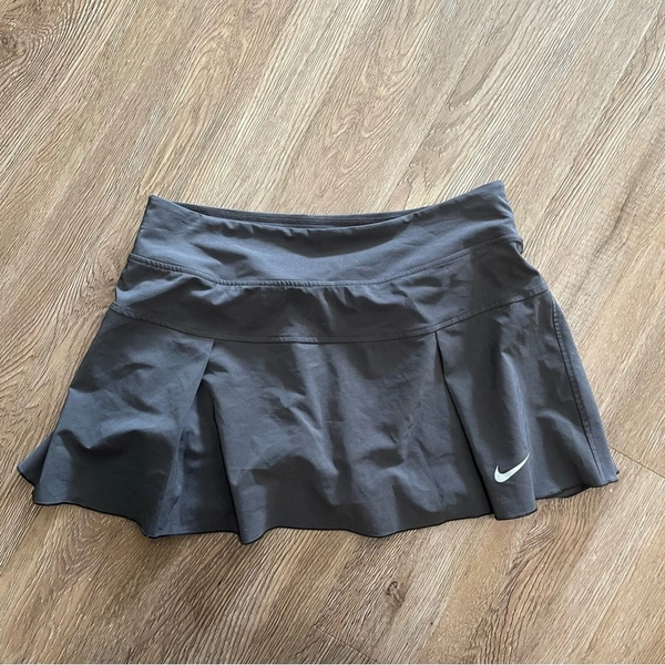 Nike Gray Pleated Mini Lined Dri Fit Pull On Skort Athleisure Womens Size Small
