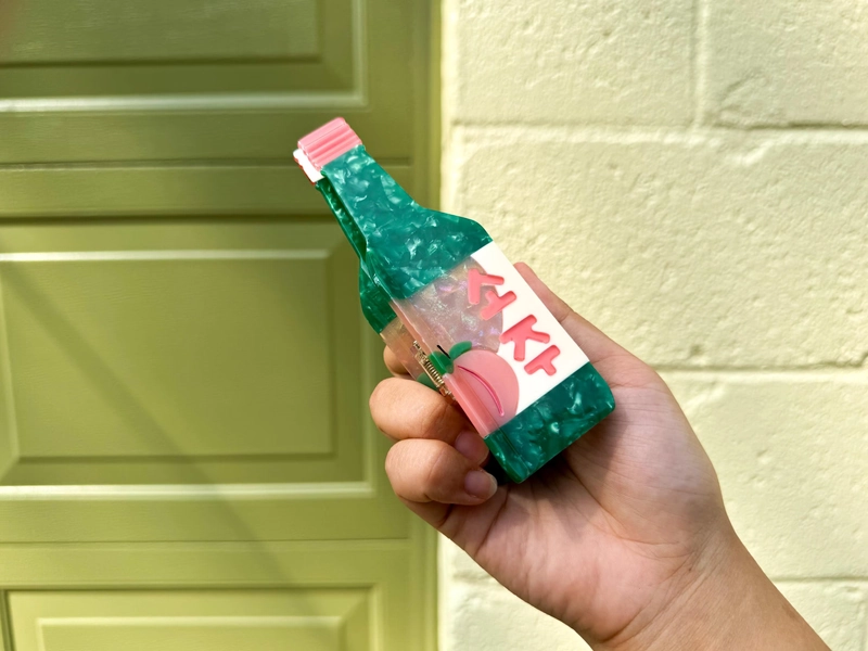 Soju Peach Hair Claw