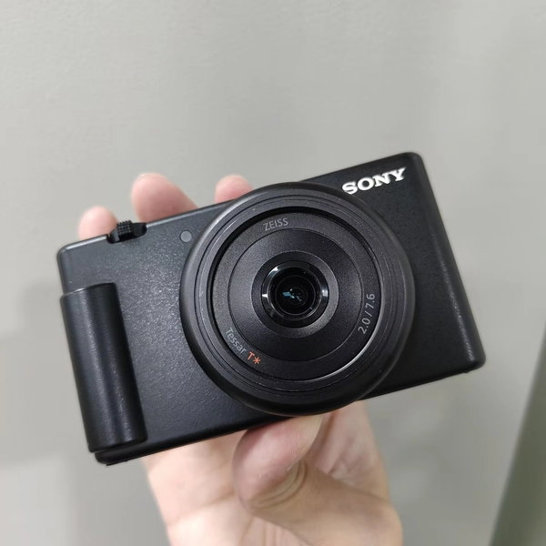 Sony ZV-1F