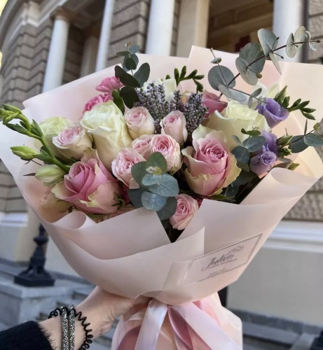 BOUQUET №042 – Florist Julien | Flower Delivery | Luxury bouquets