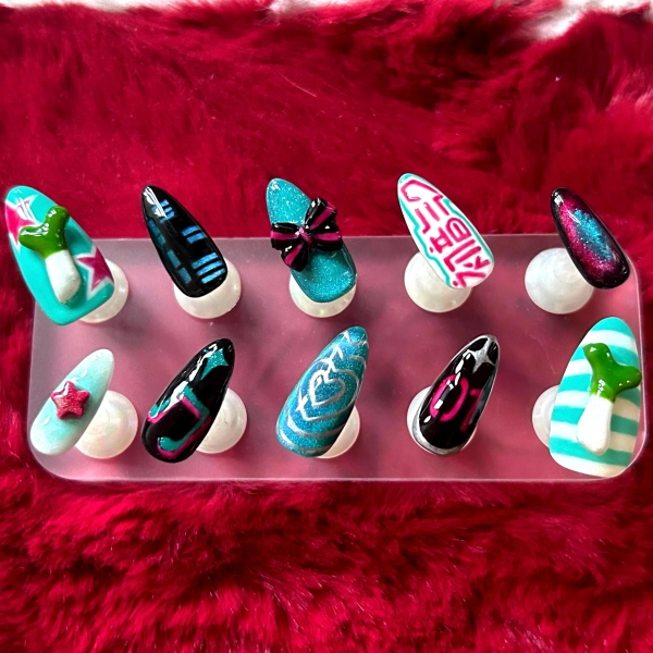 VOCALOID Hatsune Miku Press On Nails