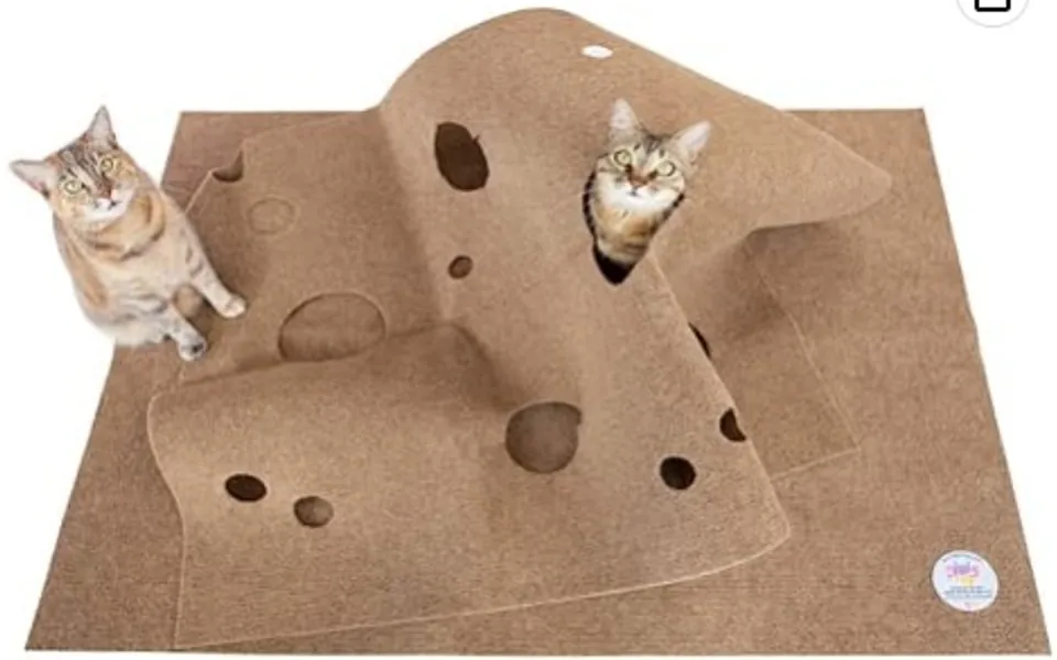 Cat Toy - SnugglyCat The Ripple Rug - Cat Activity Play Mat - Made in USA - Insulated Base Keeps Kitty Cool - Fun Interactive Play - Training - Scratching - Bed Mat